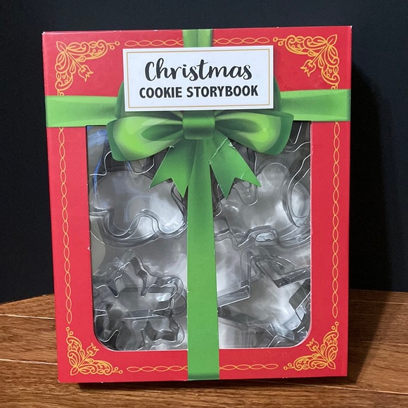 Celebrate It Other - Christmas Cookie Cutter Storybook (set of 12)